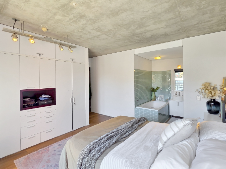 2 Bedroom Property for Sale in De Waterkant Western Cape
